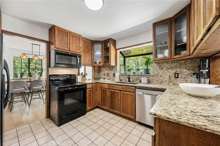 10512 Rosa Trail, Kelseyville, California 95451