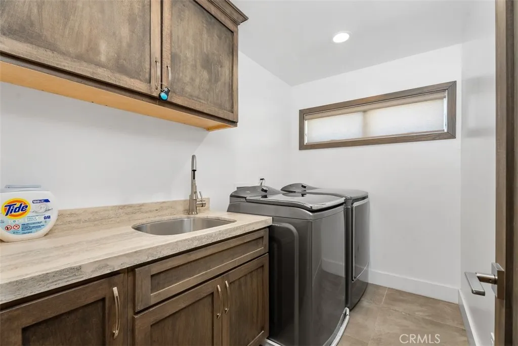 200 E Balboa Boulevard, Newport Beach, California 92661 home-pic-11