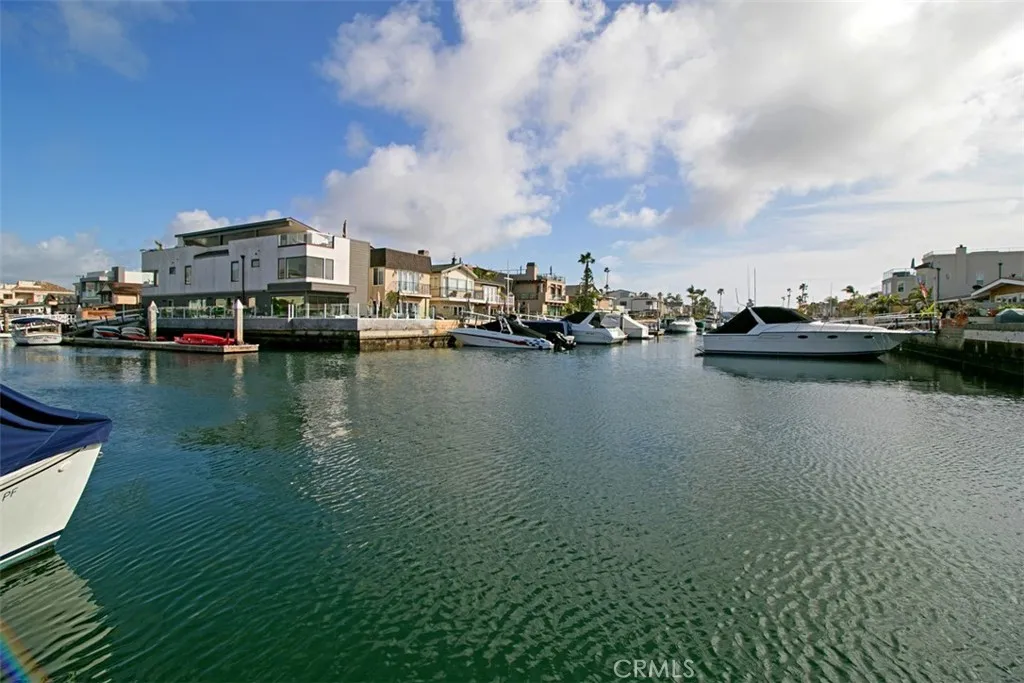 200 E Balboa Boulevard, Newport Beach, California 92661 home-pic-43