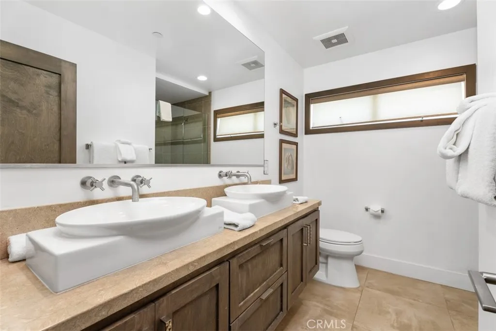 200 E Balboa Boulevard, Newport Beach, California 92661 home-pic-13