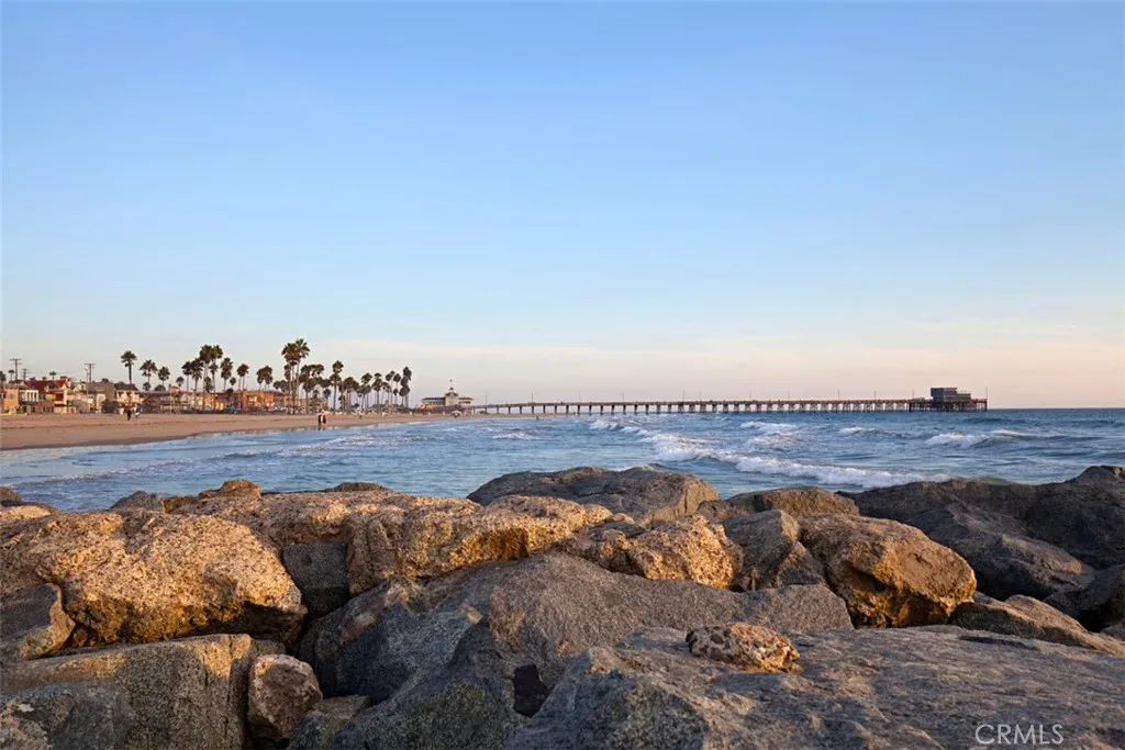 200 E Balboa Boulevard, Newport Beach, California 92661 home-pic-41