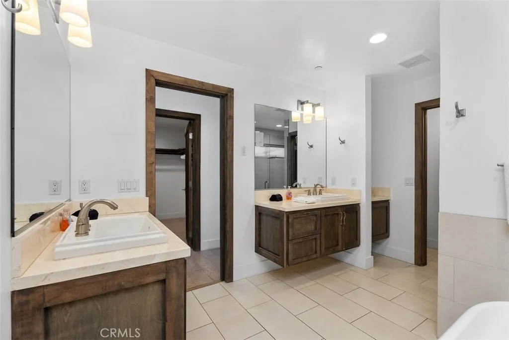 200 E Balboa Boulevard, Newport Beach, California 92661 home-pic-19