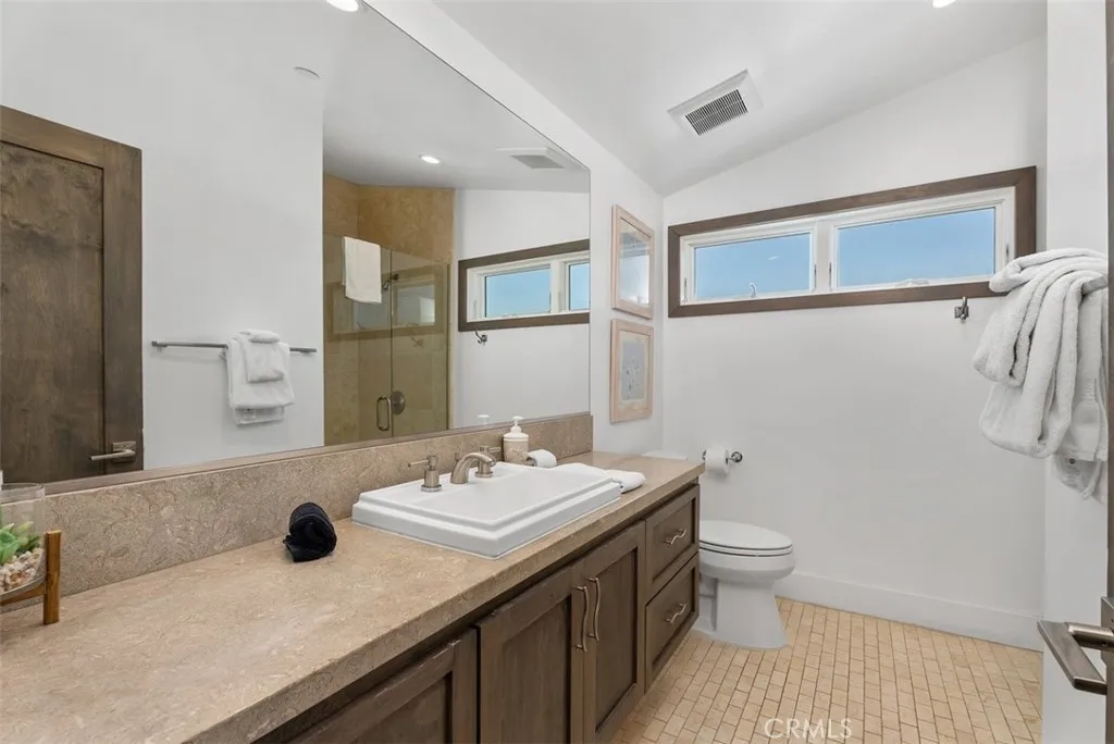 200 E Balboa Boulevard, Newport Beach, California 92661 home-pic-28