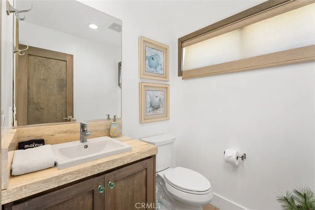 200 E Balboa Boulevard, Newport Beach, California 92661 home-pic-10
