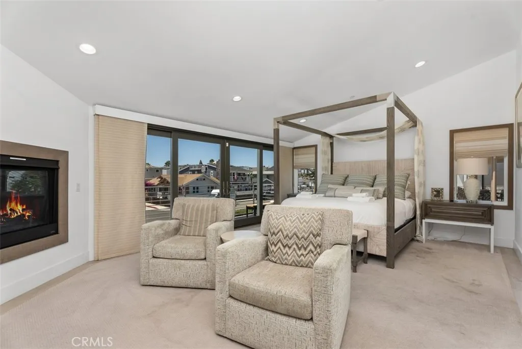 200 E Balboa Boulevard, Newport Beach, California 92661 home-pic-21