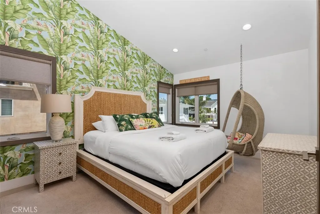 200 E Balboa Boulevard, Newport Beach, California 92661 home-pic-15
