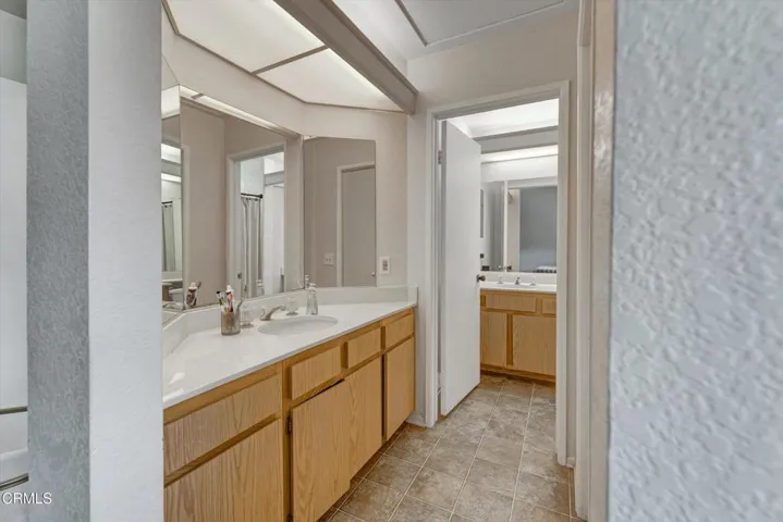 24-1718 Cherry Hill Road-21