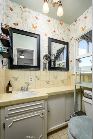 13739 Ridge Road, Whittier, California 90601