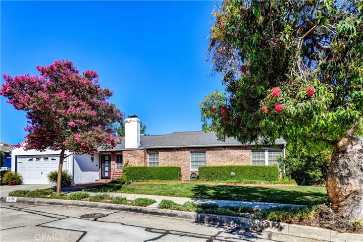 13739 Ridge Road, Whittier, California 90601