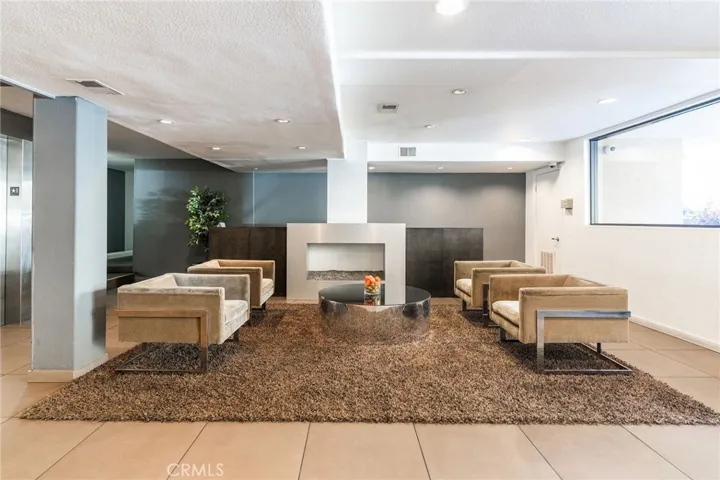 141 S Clark Drive 326, West Hollywood, California 90048