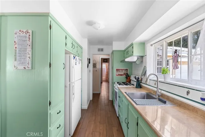 413 E Grant Street, Santa Maria, California 93454