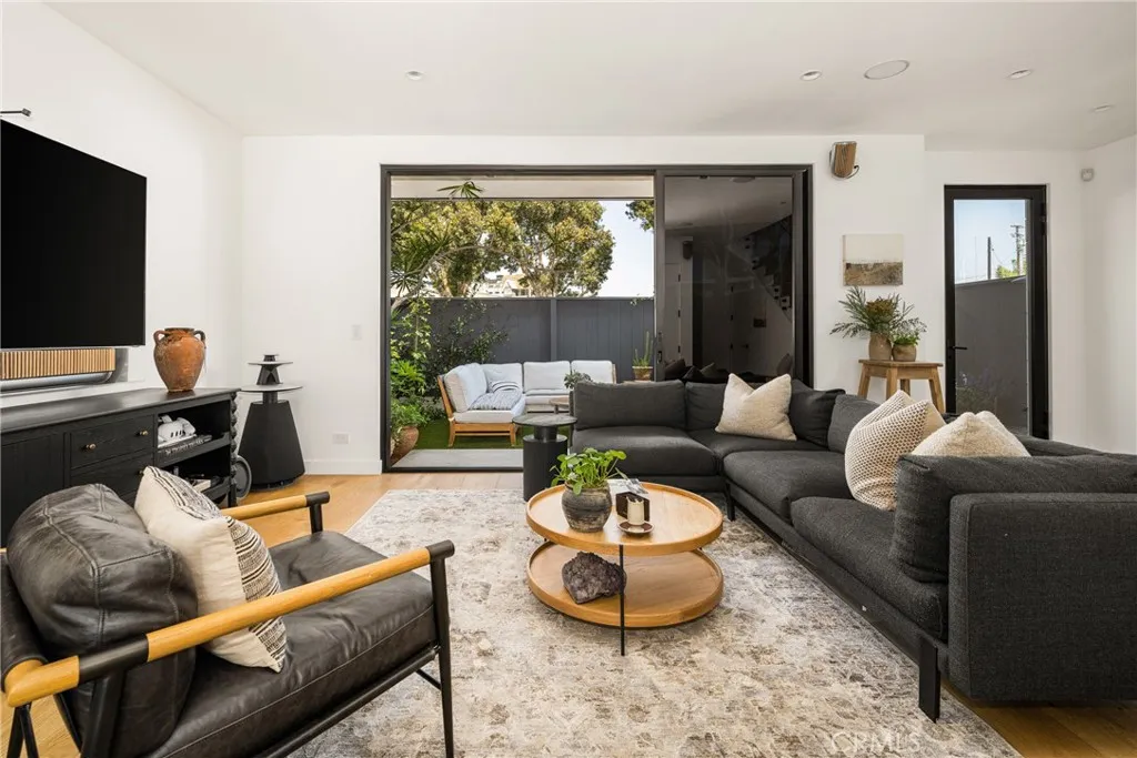 412 29th Street B, Newport Beach, California 92663 home-pic-8