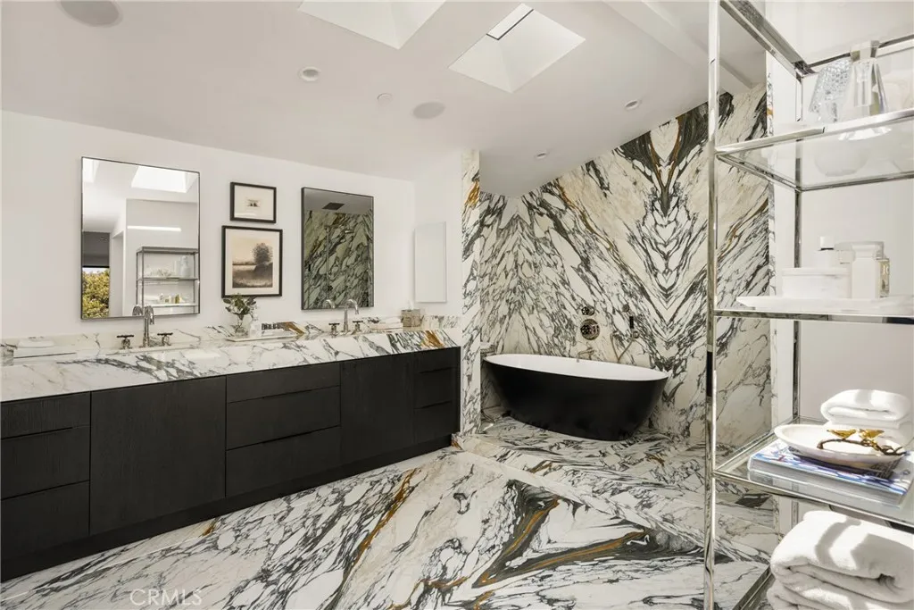 412 29th Street B, Newport Beach, California 92663 home-pic-33