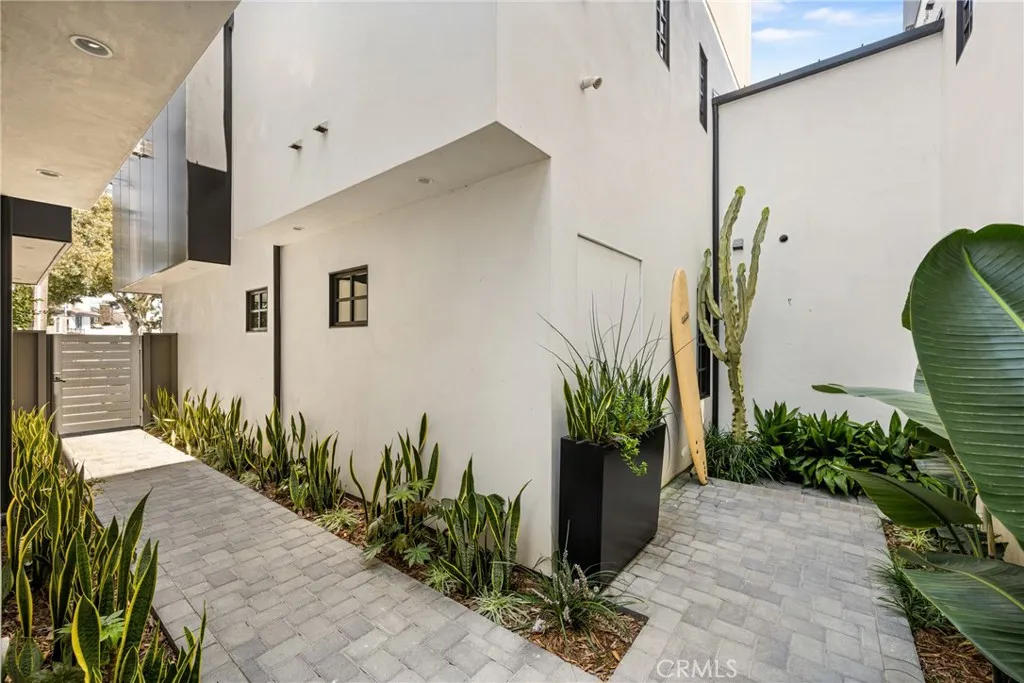 412 29th Street B, Newport Beach, California 92663 home-pic-39