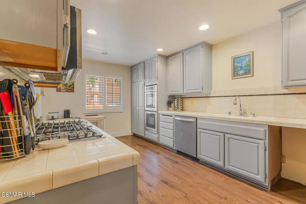 5200 White Oak Avenue 30, Encino, California 91316 home-pic-7