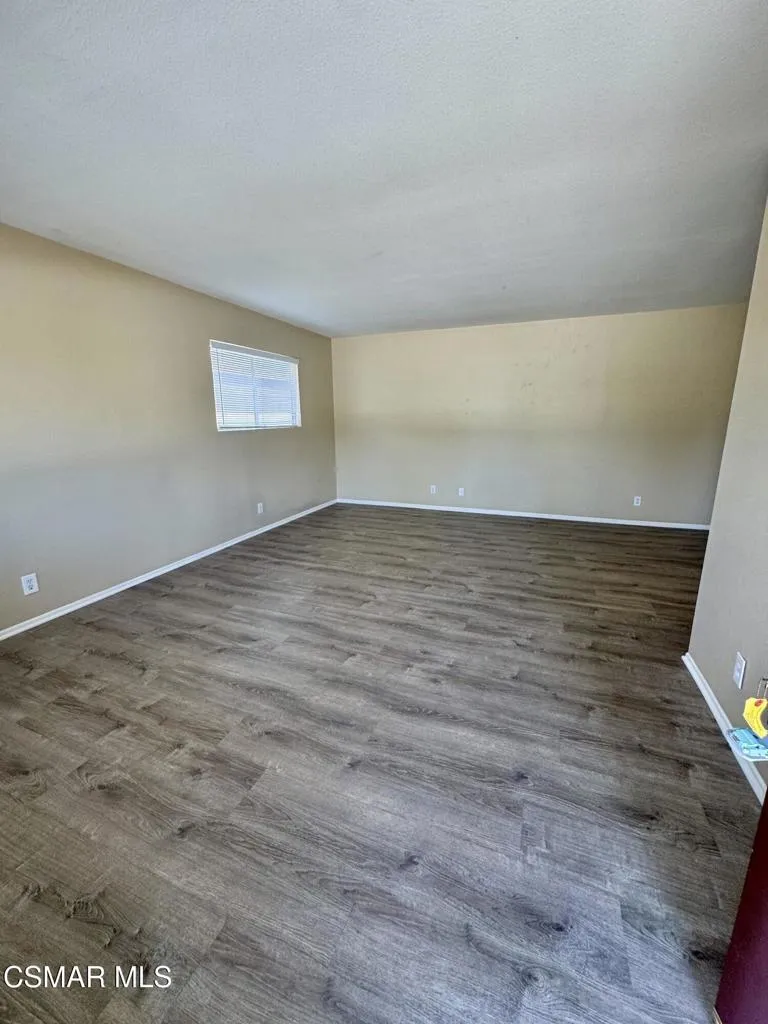 2014 Avenida Placida 4, Simi Valley, California 93063 home-pic-2