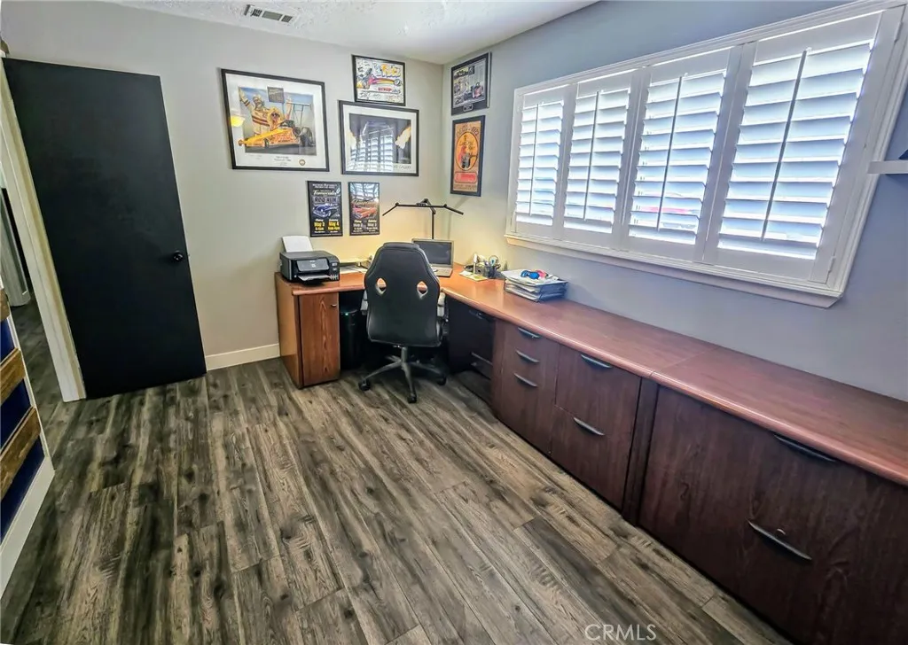 16027 Mandan Road, Apple Valley, California 92307 home-pic-13