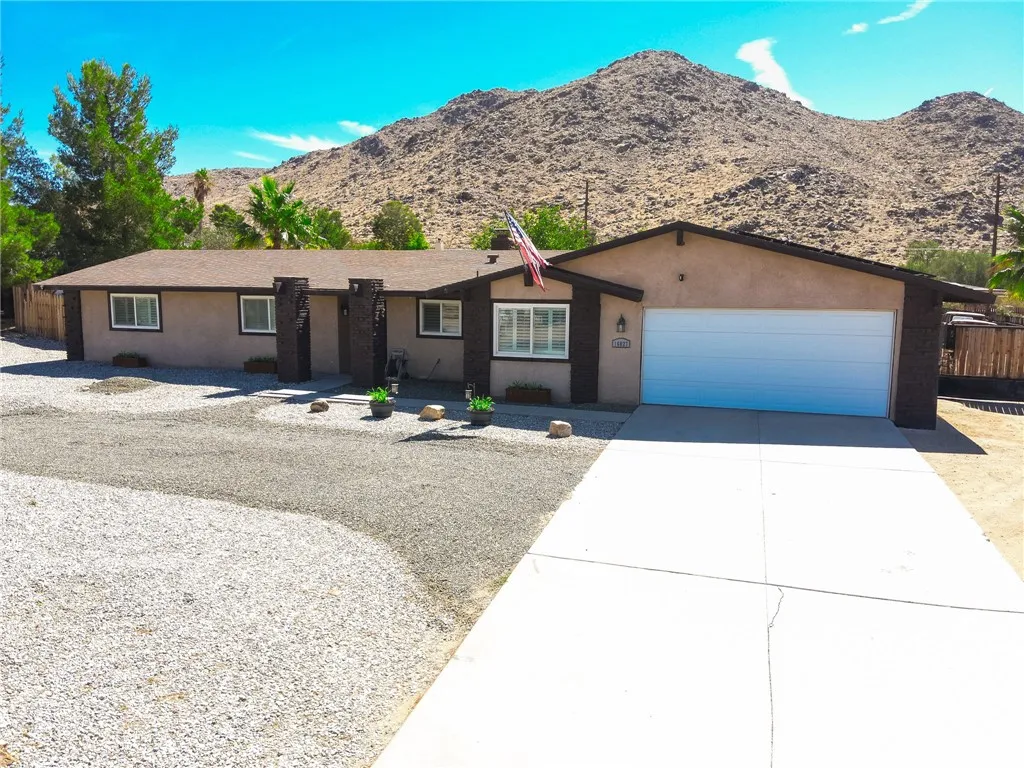 16027 Mandan Road, Apple Valley, California 92307 home-pic-20