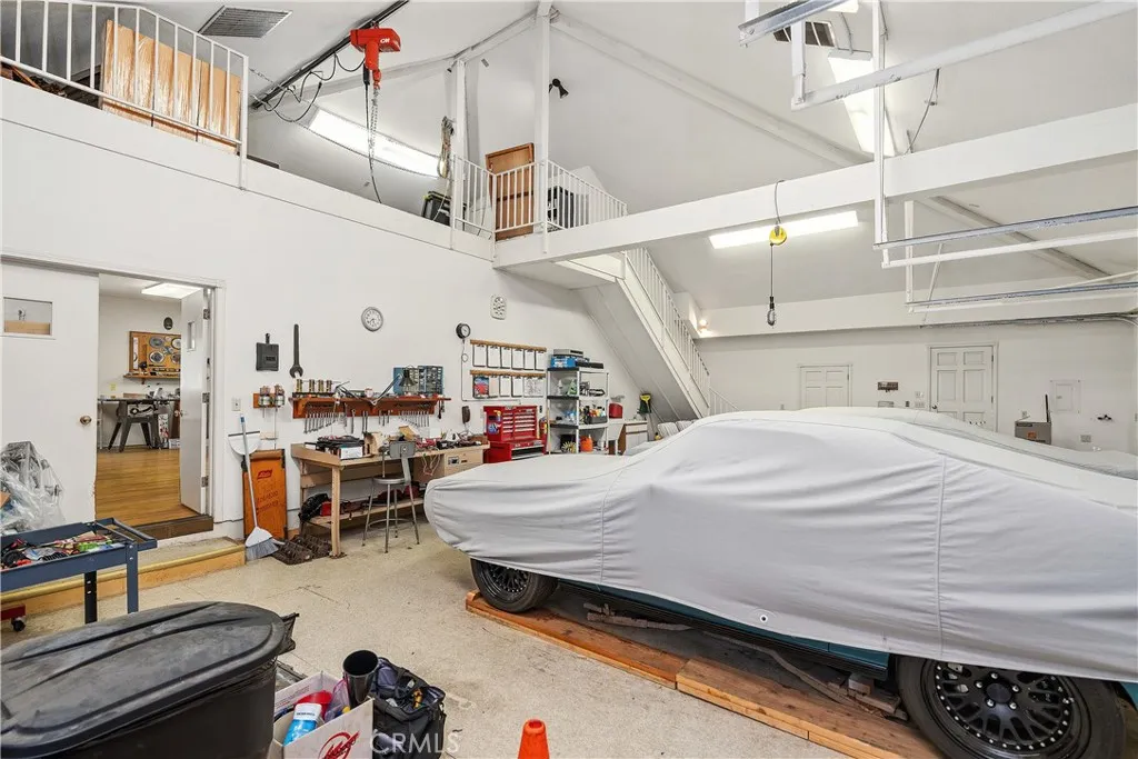 4751 Westchester Drive, Woodland Hills, California 91364 home-pic-38