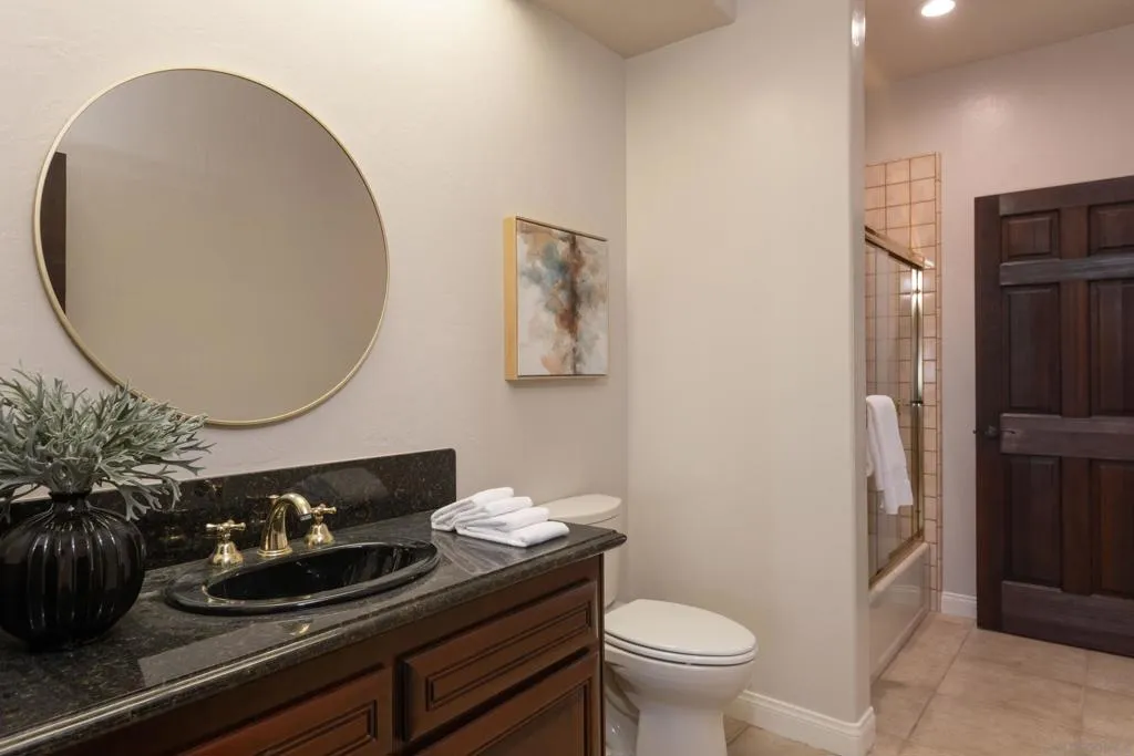 30343 Calle La Reina, Bonsall, California 92003 home-pic-43