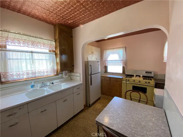 2116 247th Street, Lomita, California 90717