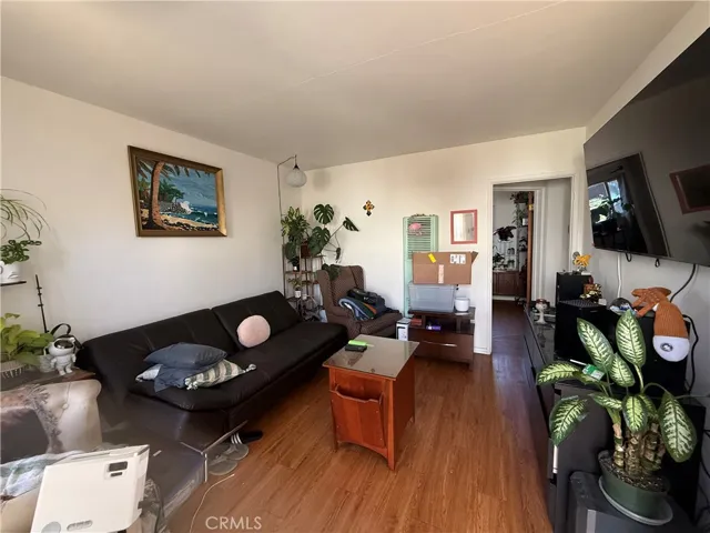 2118 - Living Room