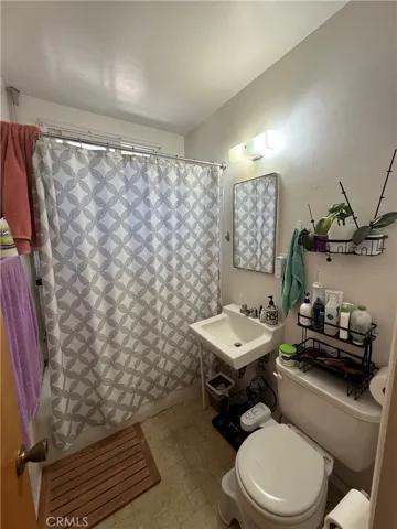 2118 - Bathroom