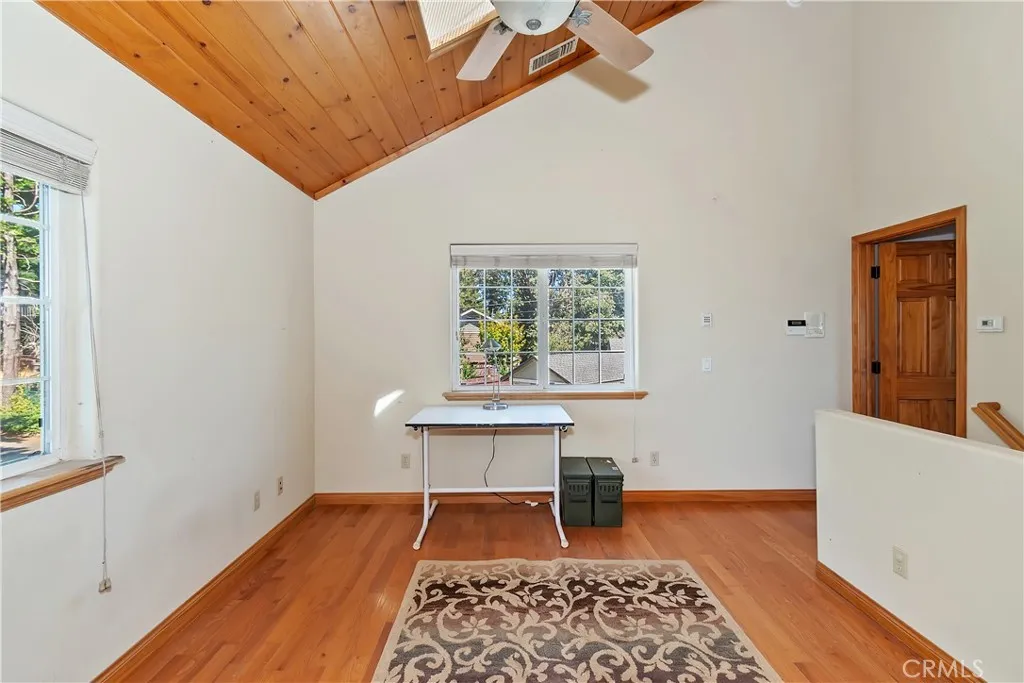 22665 Valley View Drive, Crestline, California 92325 home-pic-28