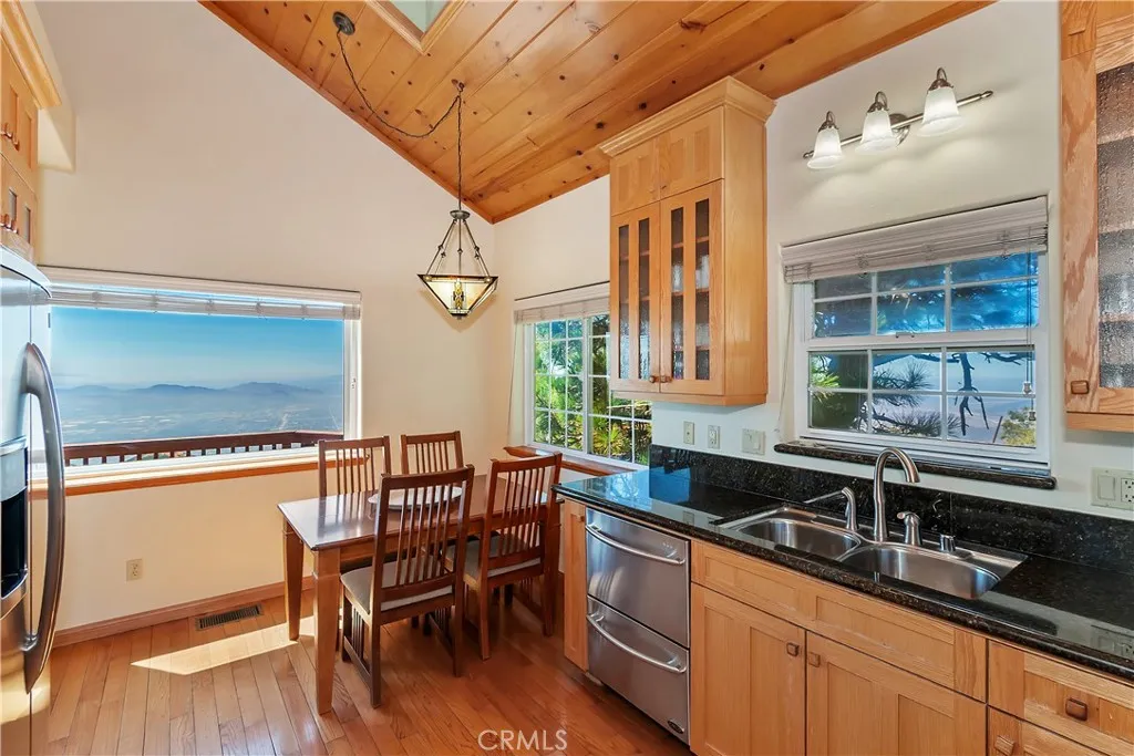 22665 Valley View Drive, Crestline, California 92325 home-pic-13