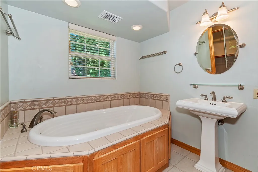 22665 Valley View Drive, Crestline, California 92325 home-pic-23