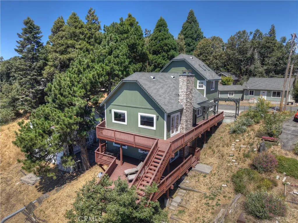 22665 Valley View Drive, Crestline, California 92325 home-pic-4
