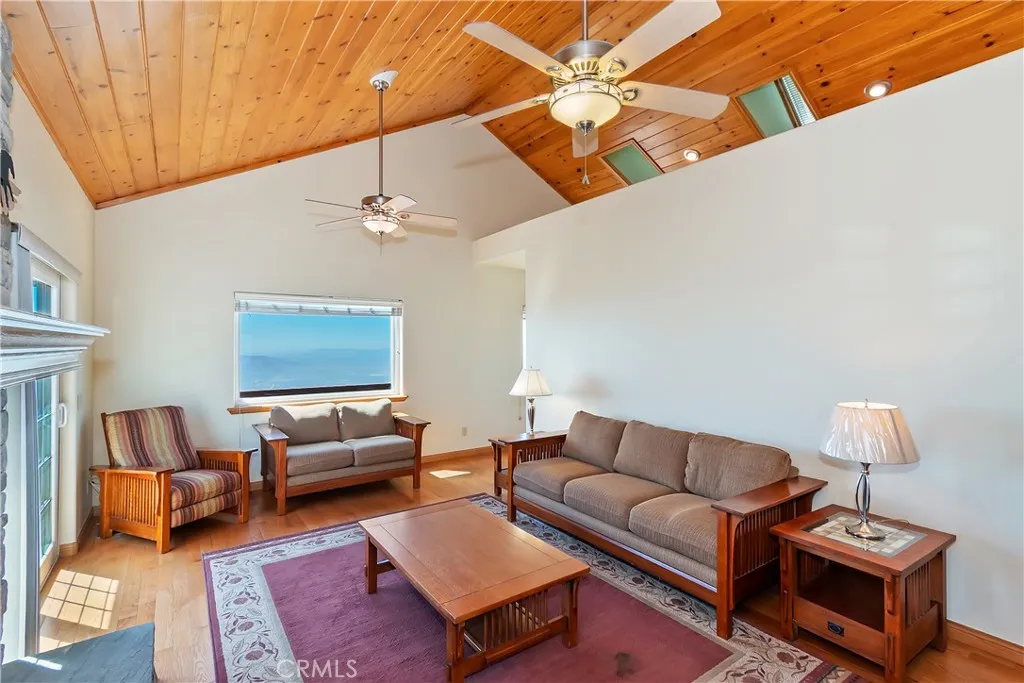 22665 Valley View Drive, Crestline, California 92325 home-pic-11