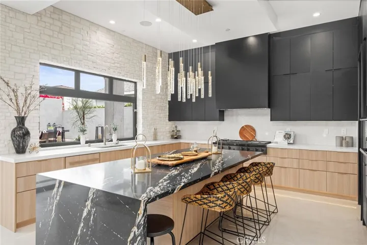 3609 Oak Avenue, Manhattan Beach, California 90266