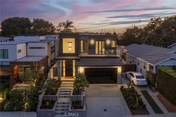 3609 Oak Avenue, Manhattan Beach, California 90266