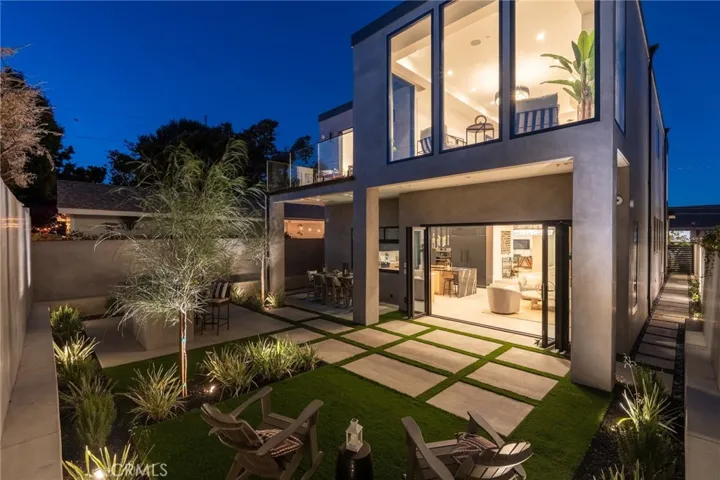 3609 Oak Avenue, Manhattan Beach, California 90266