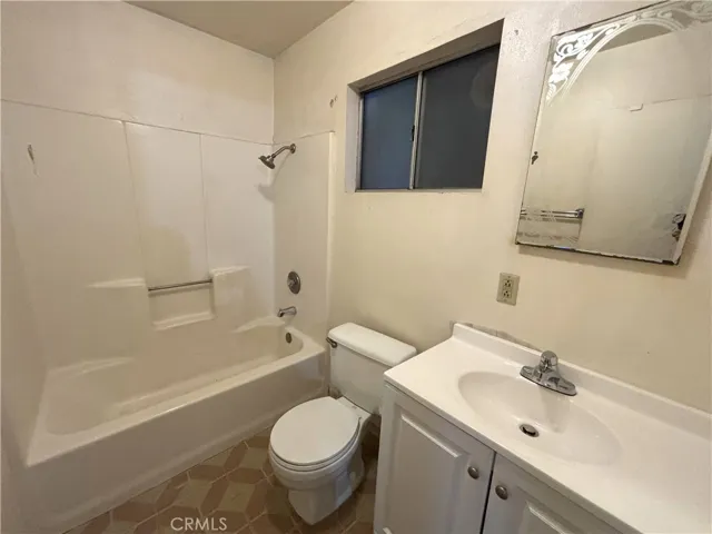 2241 E 64th Street, Long Beach, California 90805
