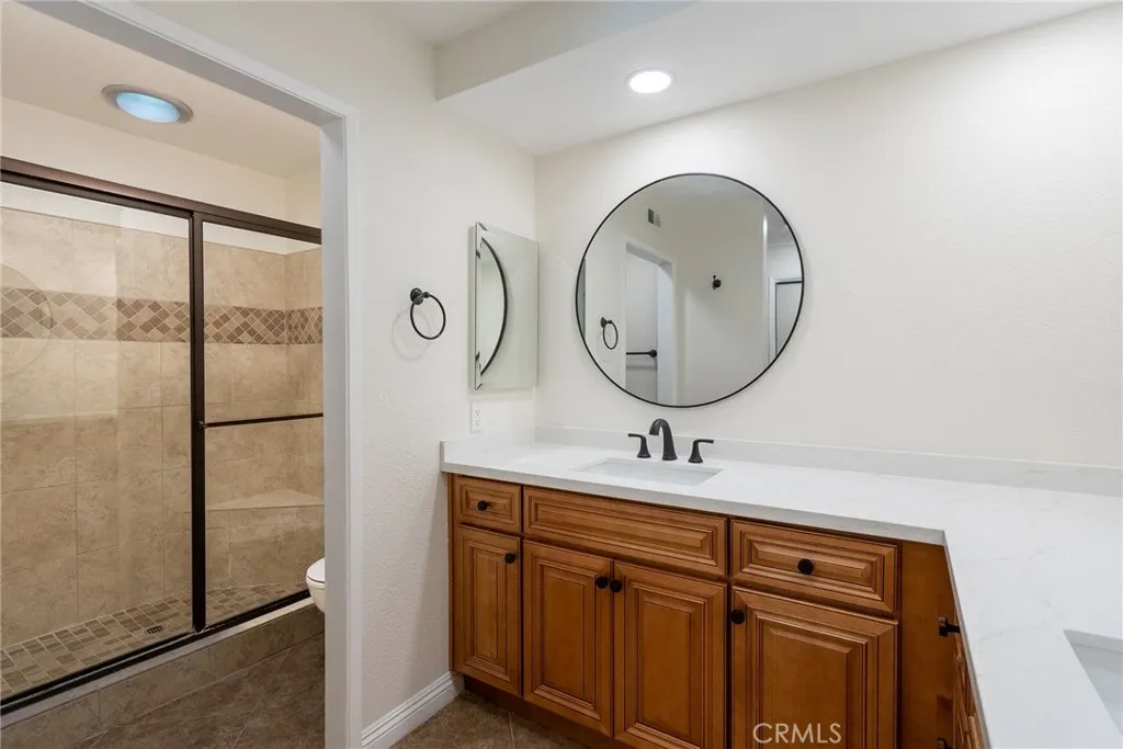 510 Via Zapata, Riverside, California 92507 home-pic-25