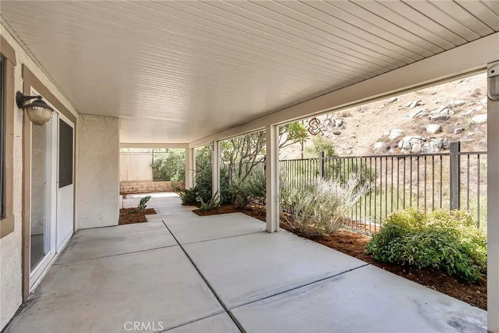510 Via Zapata, Riverside, California 92507 home-pic-41