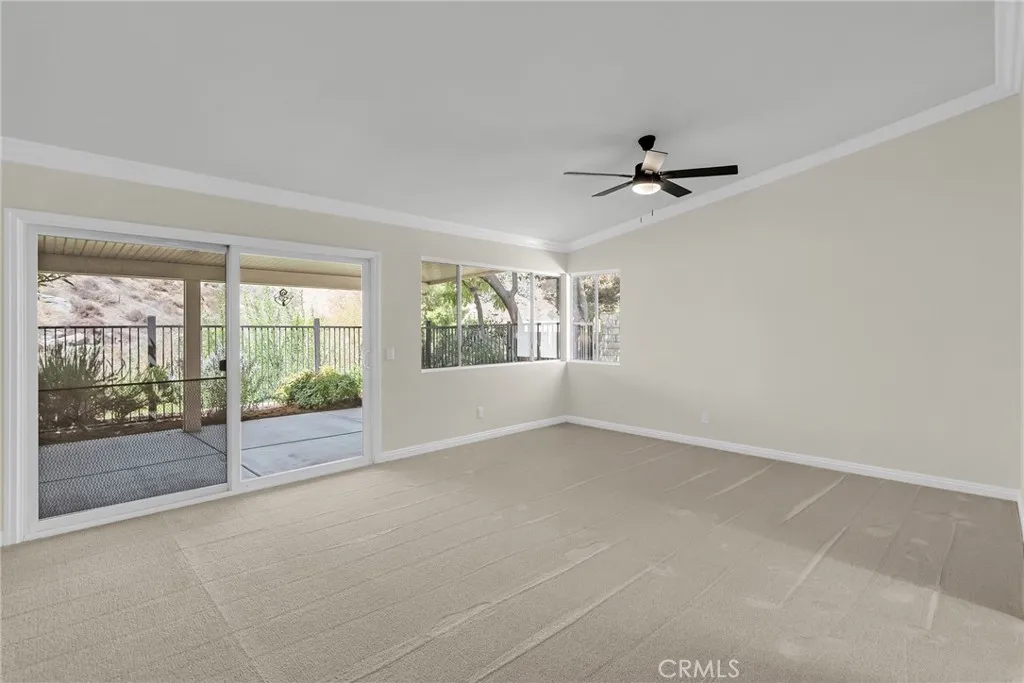 510 Via Zapata, Riverside, California 92507 home-pic-21