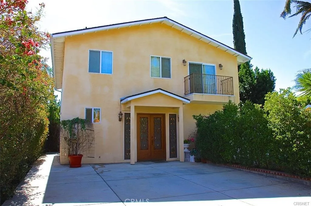 18536 Linnet Street, Tarzana, California 91356, 3 Bedrooms Bedrooms, ,3 BathroomsBathrooms,Residential Lease,For Rent,Linnet,SR25189441