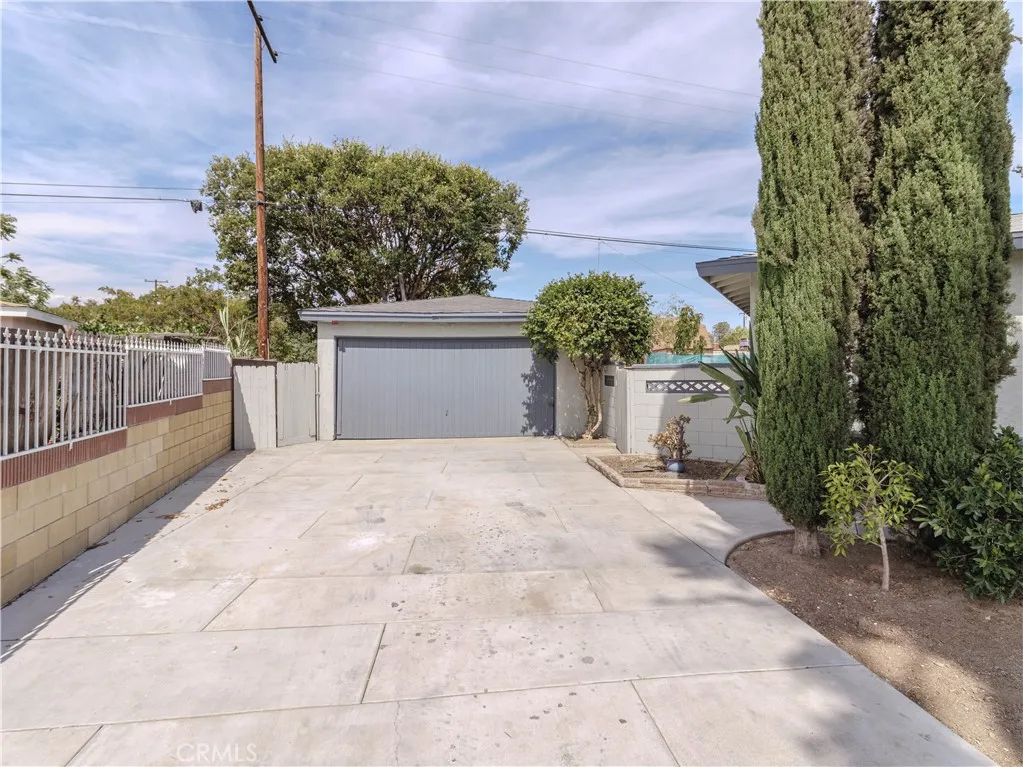 1240 S Bromley Avenue, West Covina, California 91790 home-pic-30