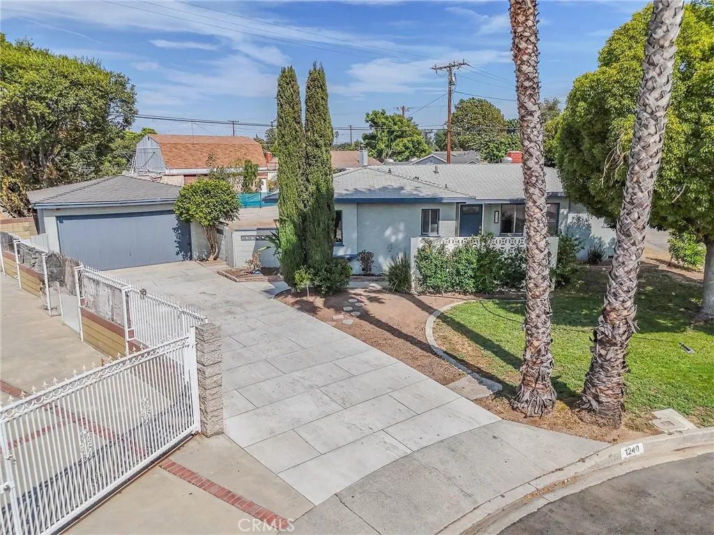 1240 S Bromley Avenue, West Covina, California 91790 home-pic-22