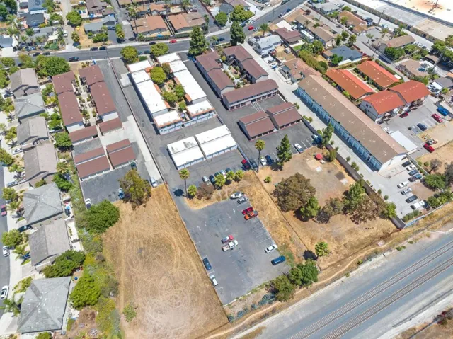 628 W California Ave, Vista, California 92083