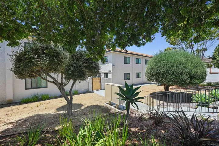 628 W California Ave, Vista, California 92083
