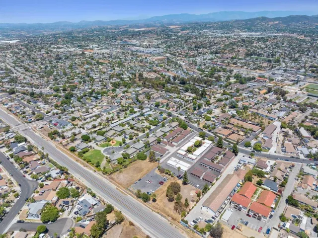 628 W California Ave, Vista, California 92083