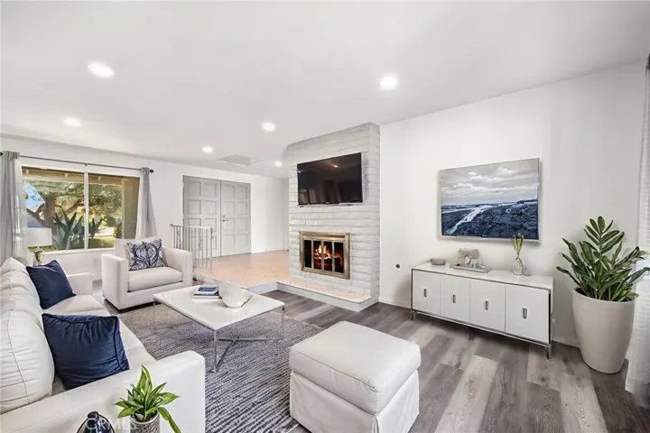 Photo enhanced with furniture