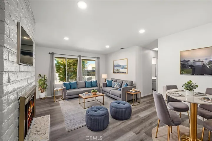 Photo enhanced with furniture