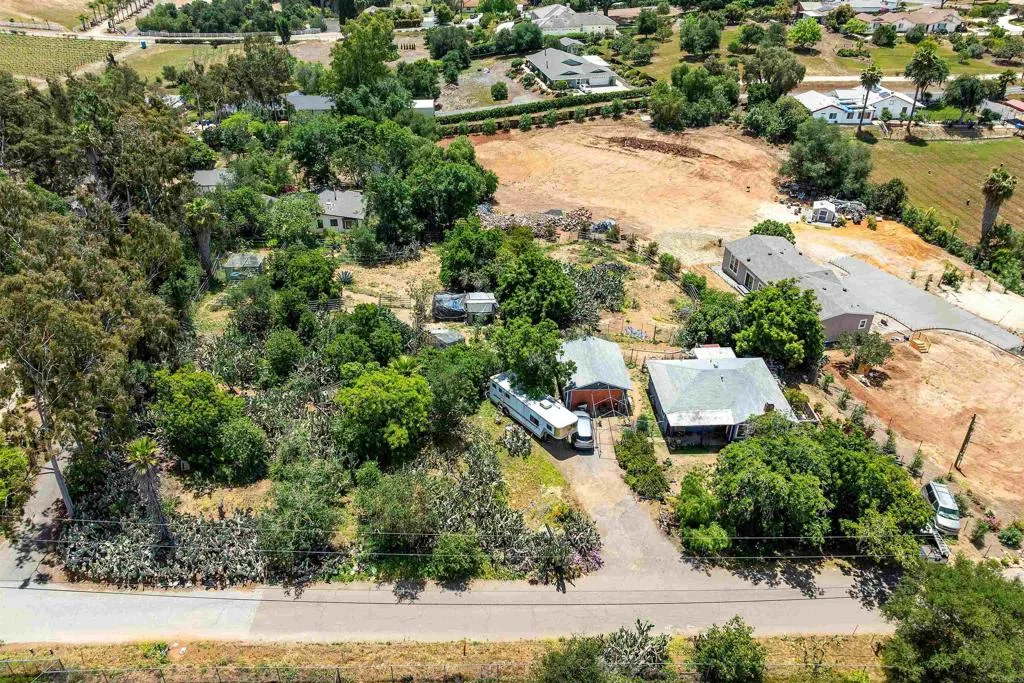 2163 Gracey Lane, Fallbrook, California 92028 home-pic-39