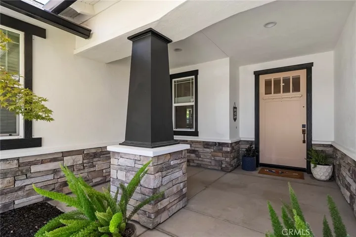 1941 Waxwing Way, Chico, California 95926