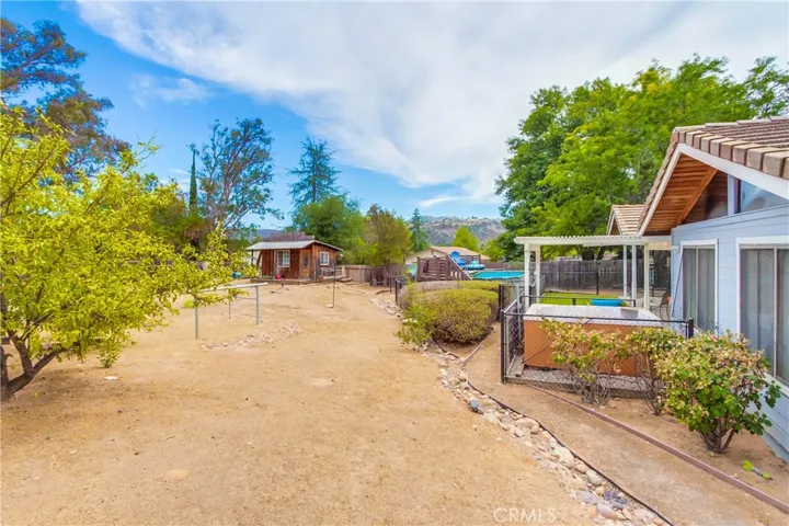 16209 Oakley Road, Ramona, California 92065